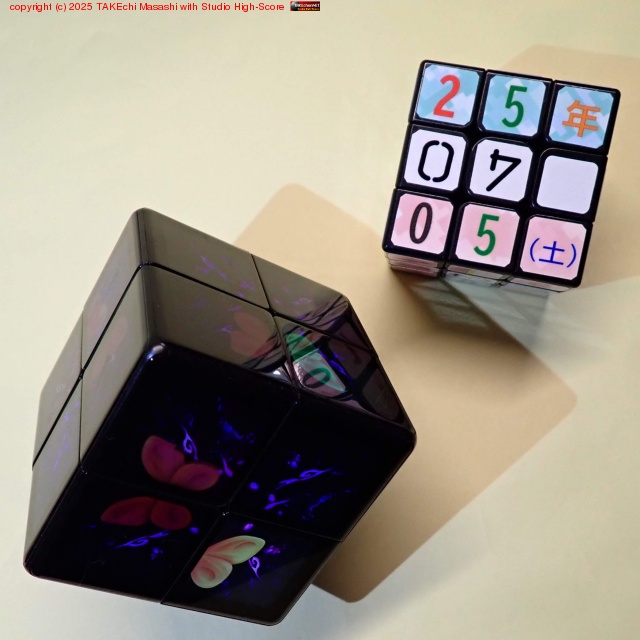 ������ WOWCube���ץꥤ��� BUTTERFLIES �ʤ륢�ץ��ư���֤��礦����!�׻��֤��Ϥ���! 2x2x2 �β�ǽ��|ȯ�ۤ�æ˹&���򤤡����ץ�����˻�餺����ɥ桼�����Ȥ��Ƴڤ��६�����åȤˤʤꤽ���ġġ� #WOWCube